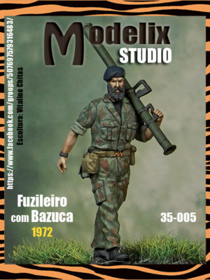 Fuzileiro com bazuca 1972